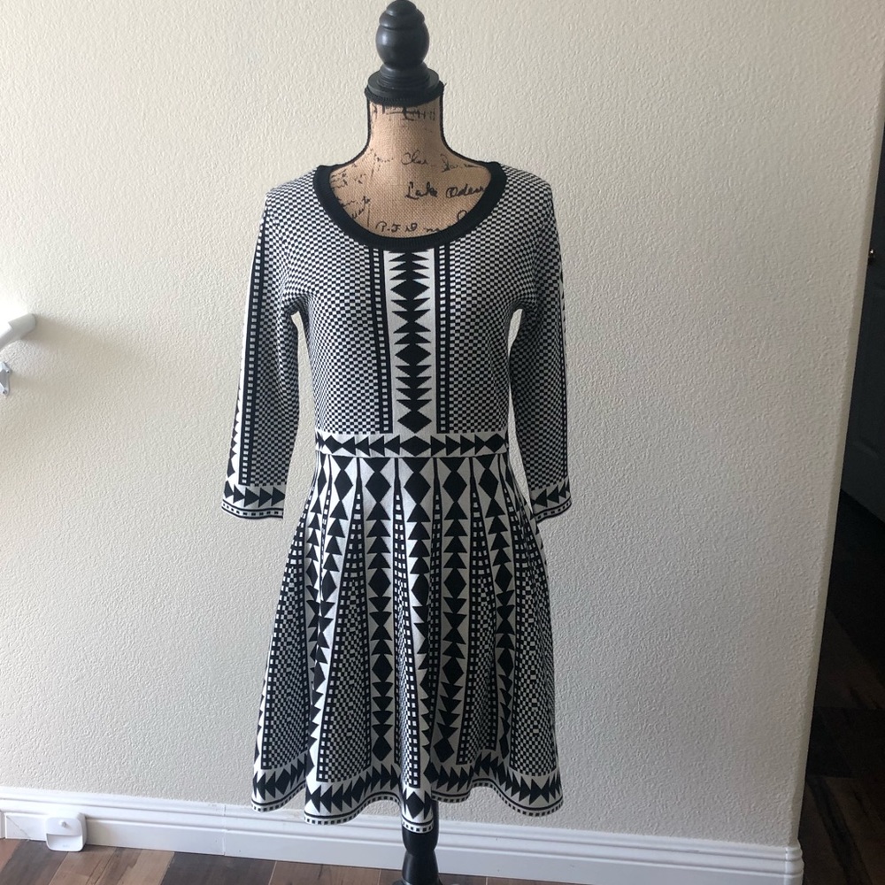 New w/o tags Nina Leonard dress